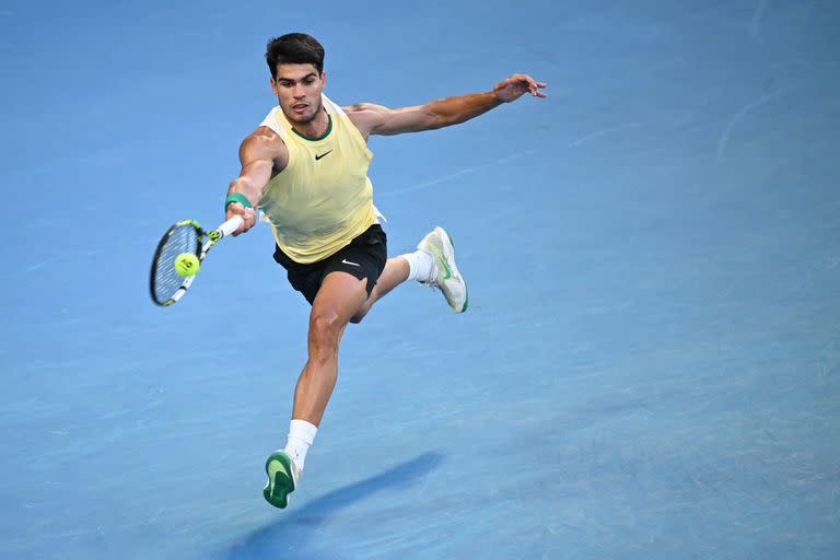 Carlos Alcaraz se mide ante Alexander Zverev por los cuartos de final