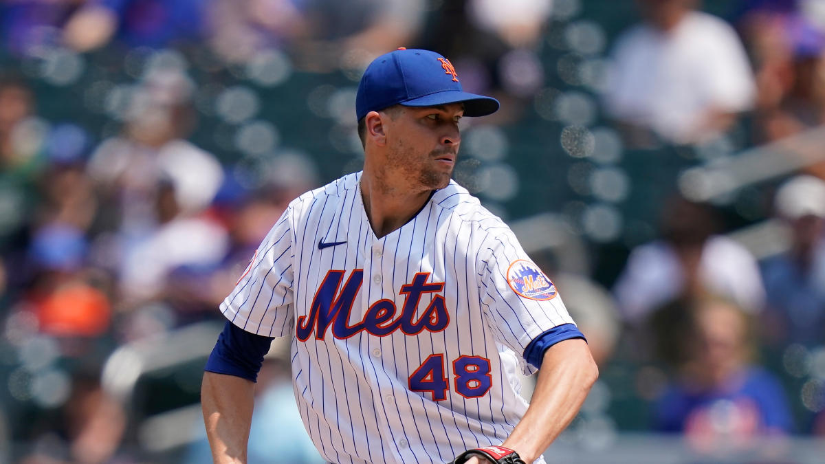 Mets place deGrom on IL with forearm tightness