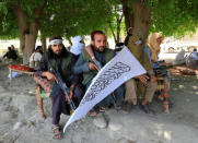Taliban gather to celebrate ceasefire in Ghanikhel district of Nangarhar province, Afghanistan June 16, 2018.REUTERS/Parwiz