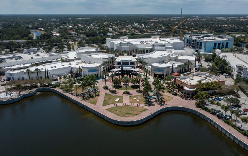 Downtown at the Gardens in Palm Beach Gardens is being renovated in Palm Beach Gardens, Florida on May 27, 2021. GREG LOVETT/PALM BEACH POST