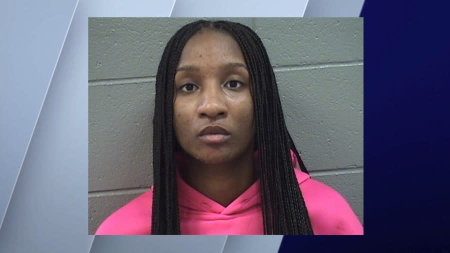Chicago woman accused of using baby's diaper to sneak drug-soaked paper into Cook County jail during visit