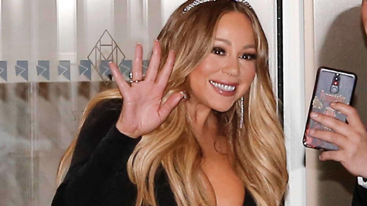 Mariah Careys Former Manager Sues Mariahs Former Assistant For Allegedly Claiming She Urinated 