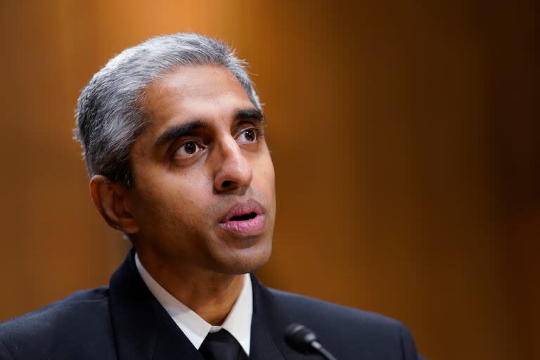 El director de salud pública de Estados Unidos, el doctor Vivek Murthy