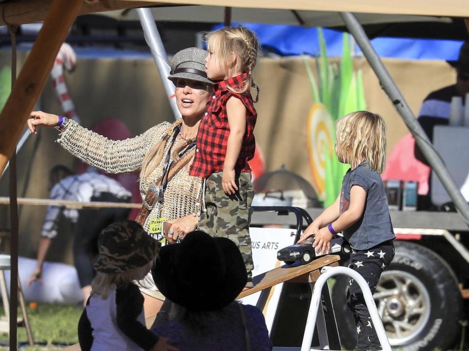 Elsa Pataky attends Splendour in the Grass with the twins