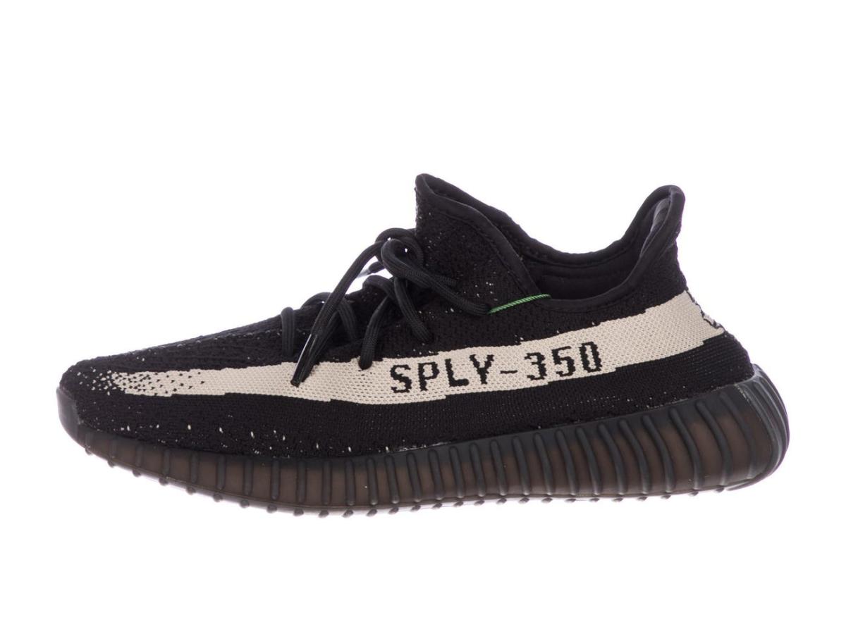 chaussure-supreme-new-york-x-adidas-yeezy-boost-350-v2-black-1