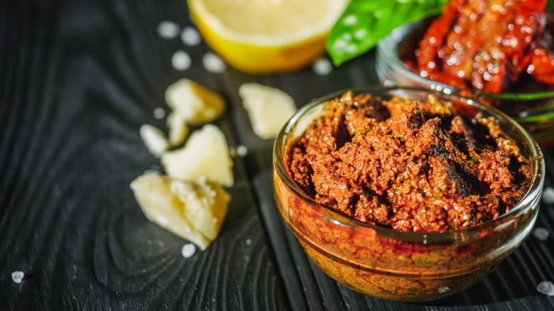 Sun dried tomato pesto