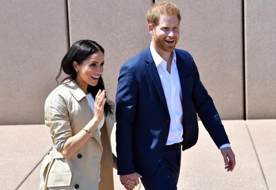 Meghan Markle wearing Princess Diana's bracelet on the first day in Sydney (AFP/Getty Images)