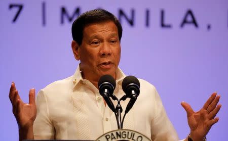 Philippine President Rodrigo Duterte speaks during a news conference after concluding the 30th Association of Southeast Asian Nations (ASEAN) summit in Manila, Philippines April 29, 2017. REUTERS/Erik De Castro