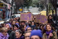 <p>El malva ha sido claramente el color predominante de las marchas (Photo by Marcos del Mazo/LightRocket via Getty Images) </p>