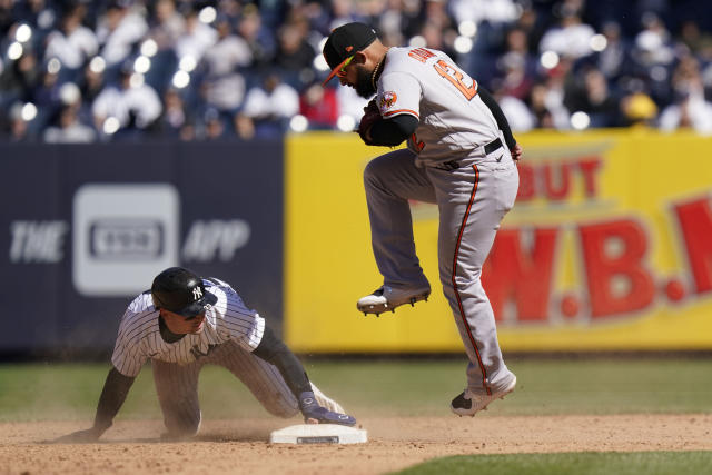 New York Yankees @Yankees 'Cause the players gonna play, play, play, play,  play Baltimore Orioles @Orioles And the haters gonna hate, hate, hate, hate,  hate MG FINAL SCORE SUPERBOOK SPORTS - iFunny