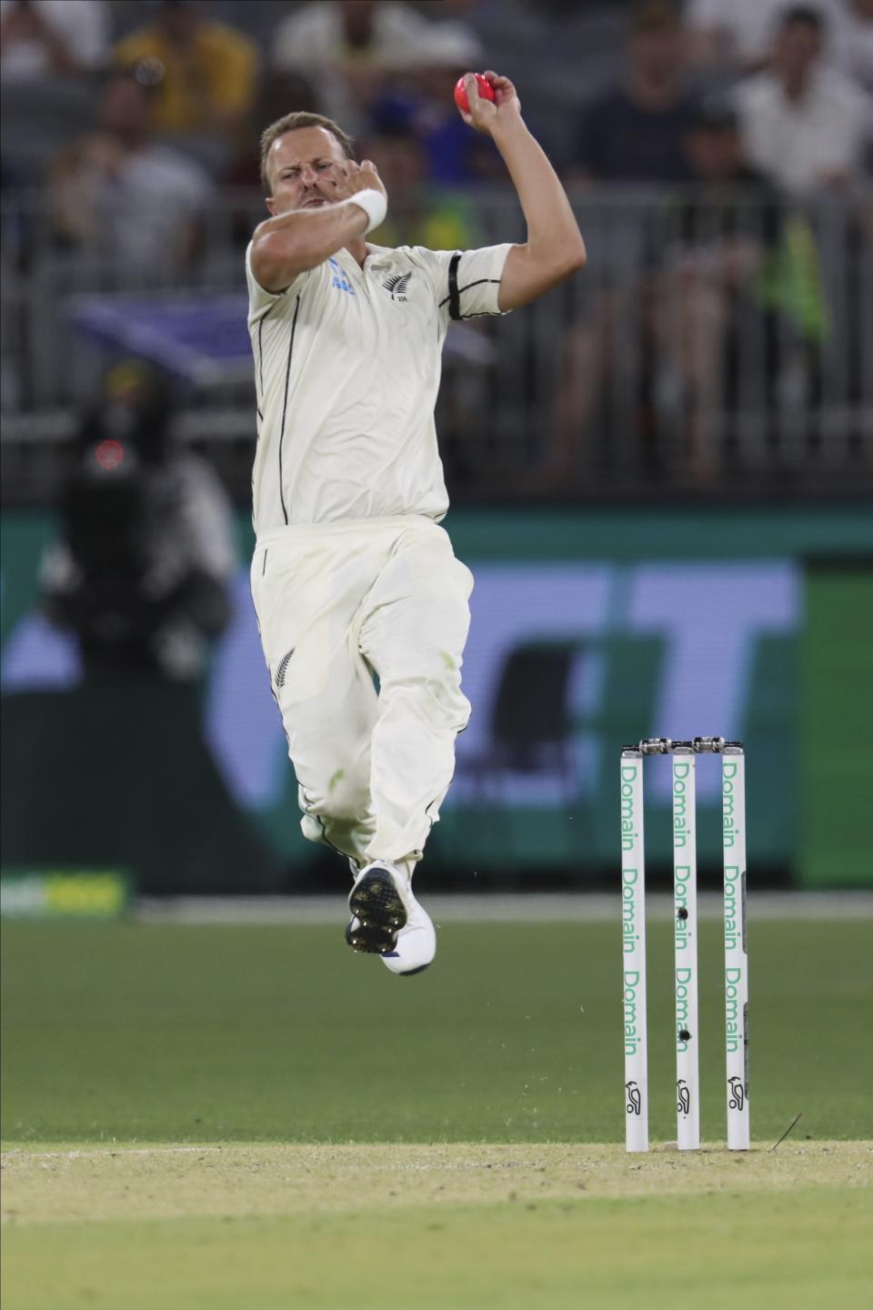 New Zealand's Neil Wagner bowls during play in their cricket test against Australia, in Perth, Australia, Thursday, Dec. 12, 2019. (AP Photo/Trevor Collens)