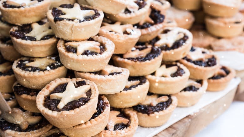 pile of mince pies