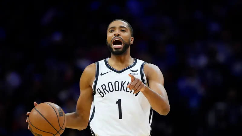 籃網無意交易Mikal Bridges，且希望在未來能透過交易換來明星等級輔佐他，但尼克隊很有興趣。（圖／美聯社／達志影像）