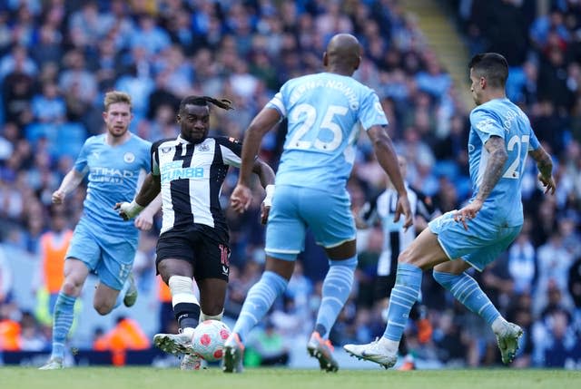 Fernandinho (centre) played in defence after injury to Ruben Dias