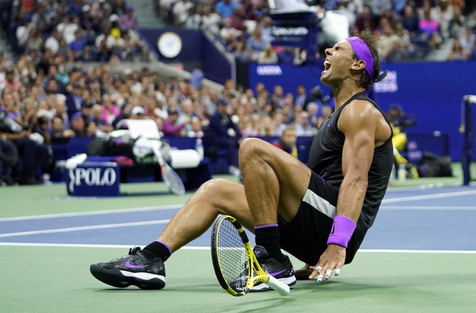 ARCHIVO - En esta foto del 8 de septiembre de 2019, Rafael Nadal tras vencer a Daniil Medvedev en la final del Abierto de Estados Unidos en Nueva York. (AP Foto/Eduardo Muñoz Alvarez)