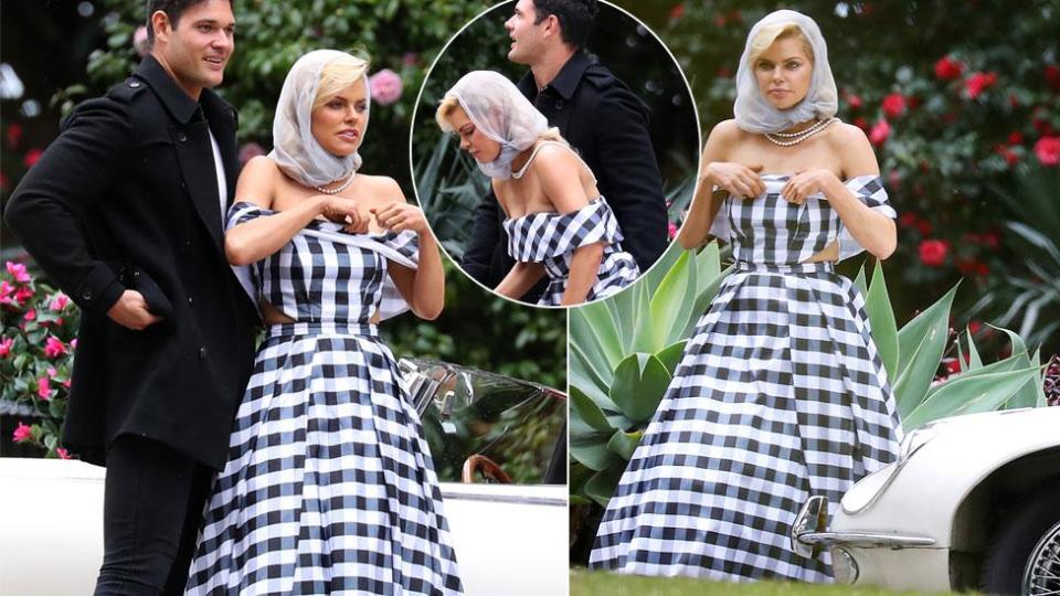 Sophie Monk's wardrobe malfunction on set of Bachelorette