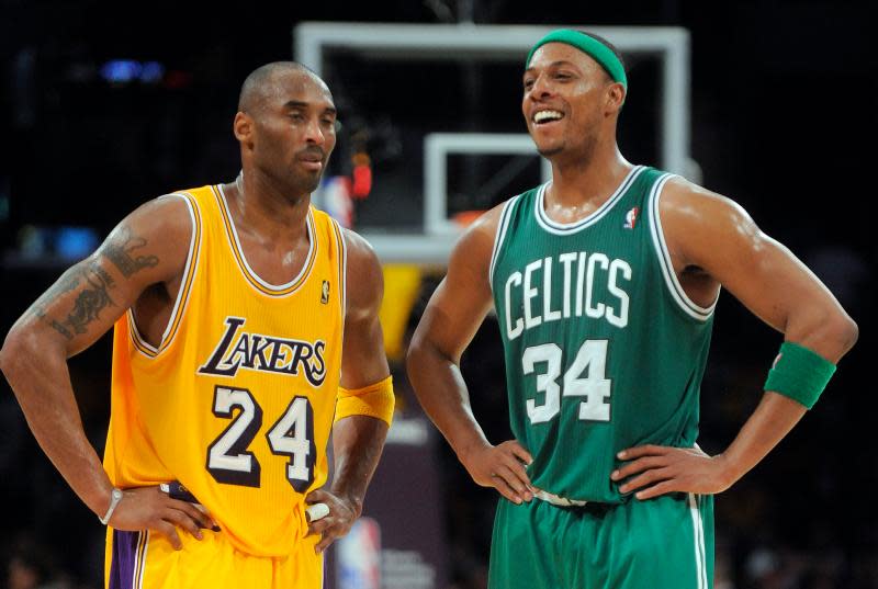 ▲Kobe Bryant(左)、Paul Pierce。（圖／美聯社／達志影像）