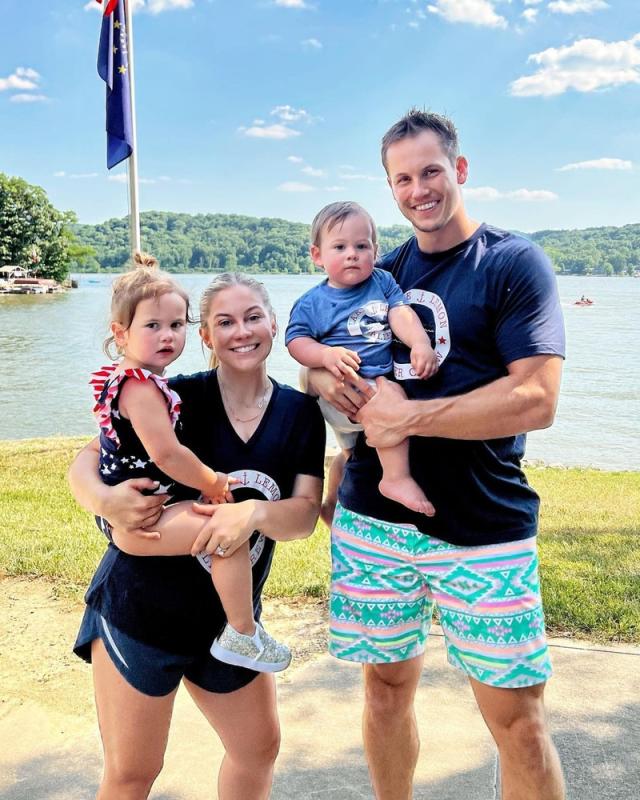 Shawn Johnson East Details Exclusive Pumping Routine in Instagram