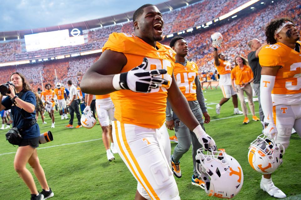 Tennessee defensive lineman Da'Jon Terry (95) celebrates after Tennessee's football game against Florida in Neyland Stadium in Knoxville, Tenn., on Saturday, Sept. 24, 2022.