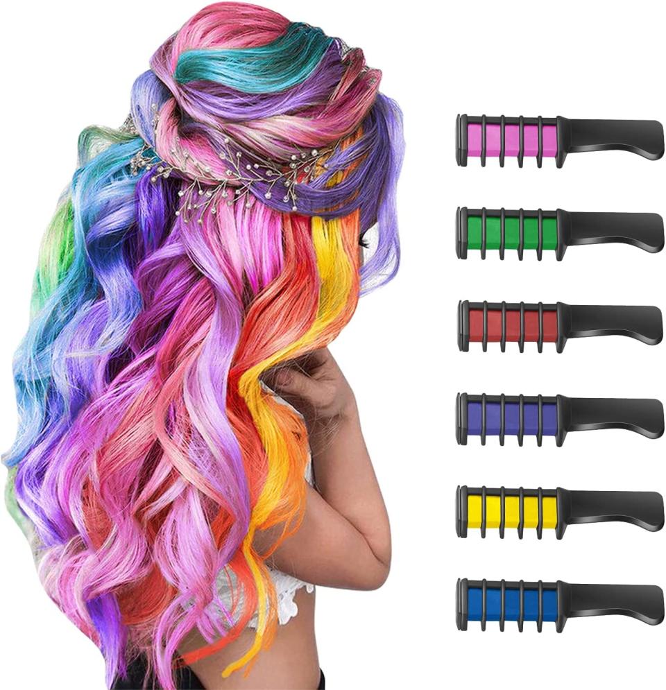 Hair Chalk Comb Temporary DIY Hair Color. Image via Amazon.