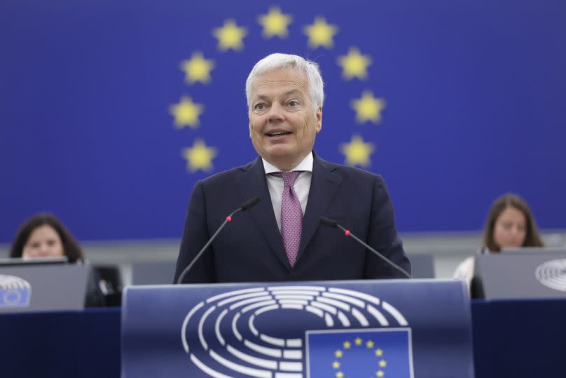 ARCHIVO - El Comisario europeo de Justicia, Didier Reynders, pronuncia un discurso sobre la ley electoral