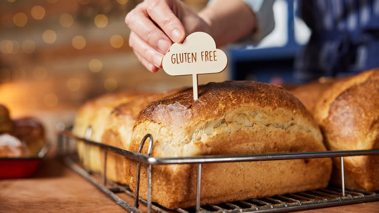 gluten free sign in loaves of bread