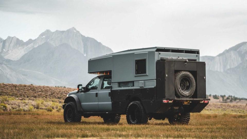 Ford F-550「Adrift」可否挑戰最完美的探險露營車之名？ 