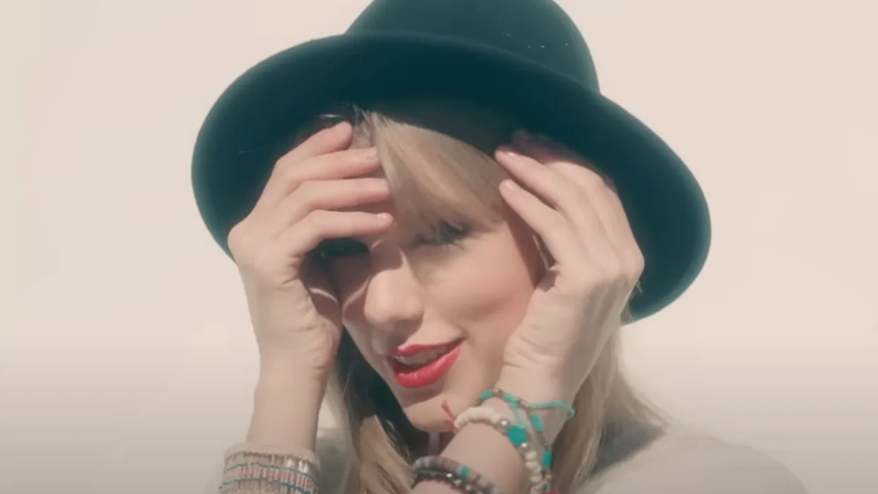  Taylor Swift wearing the 22 hat in the 22 music video. 