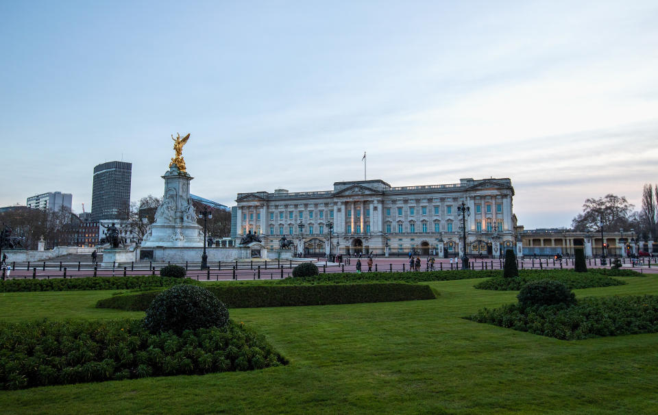 LONDON, ENGLAND - MARCH 09: A view of Buckingham Palace and Gardens the following day after Meghan & Harry's interview with Oprah on March 09, 2021 in London, England . (Photo by Jo Hale/Getty Images)