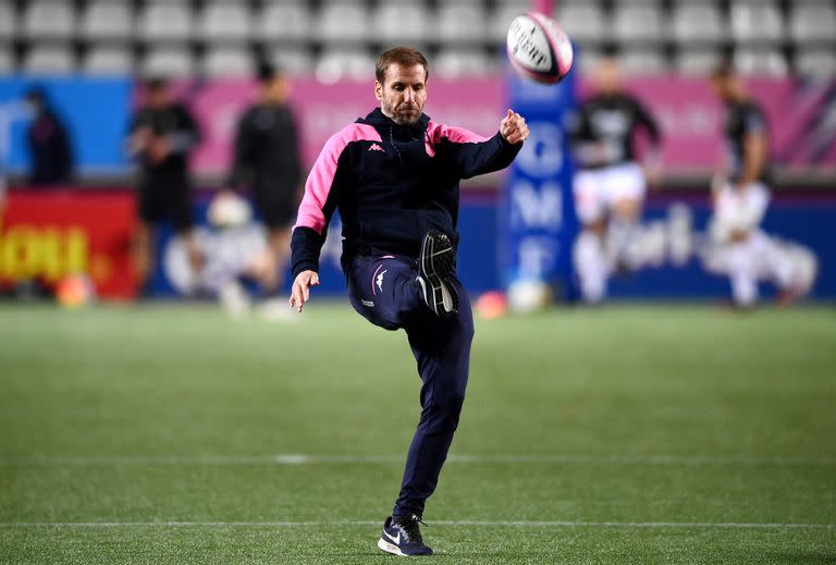 Gonzalo Quesada, entrenador de Stade Francais, una figura respetada en el Top 14 de Francia