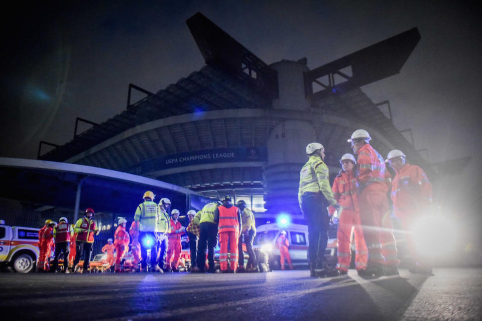 Im Vorfeld des Champions-League-Finales am 28. Mai im Mailänder Giuseppe-Meazza-Stadion üben Einsatzkräfte für den Ernstfall. (ddp, INTERTOPICS/Empics)