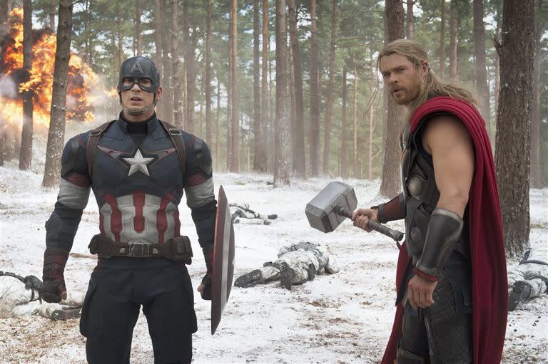 Capitán América (Chris Evans) y Thor (Chris Hemsworth) (Disney/)