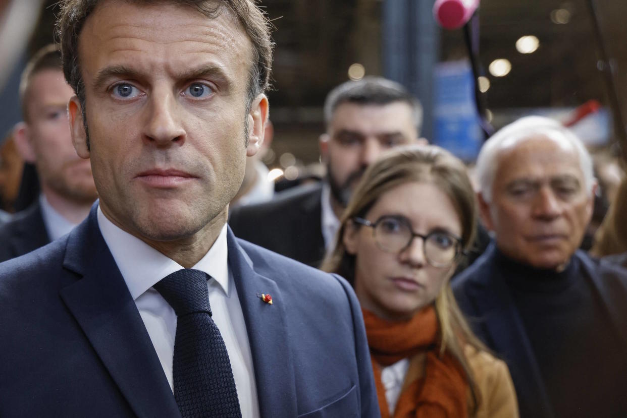 La ministre des Familles Aurore Bergé répond aux critiques sur le « devoir de visite » voulu par Emmanuel Macron (ici en février 2023).