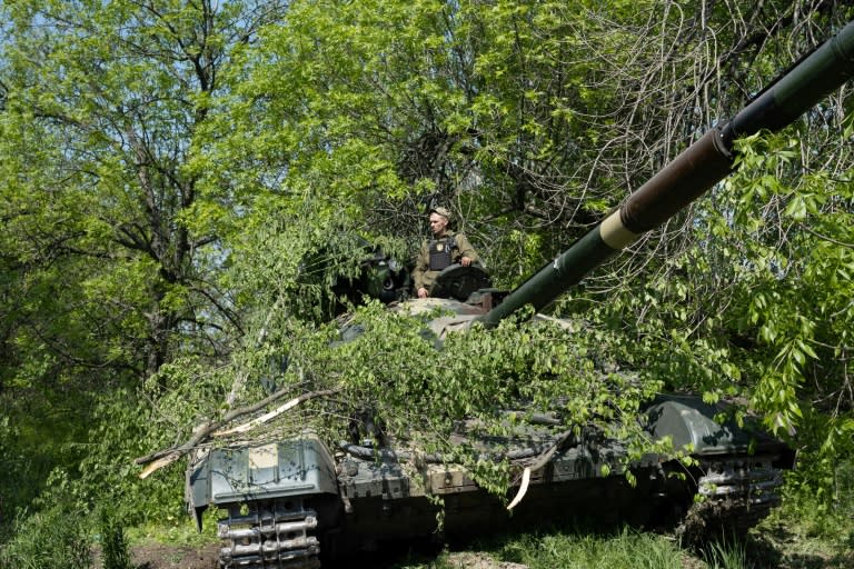 Uninterrupted shelling has forced troops who had defended Lysychansk and Severodonetsk for weeks to organising a steady retreat (AFP/Yasuyoshi CHIBA)