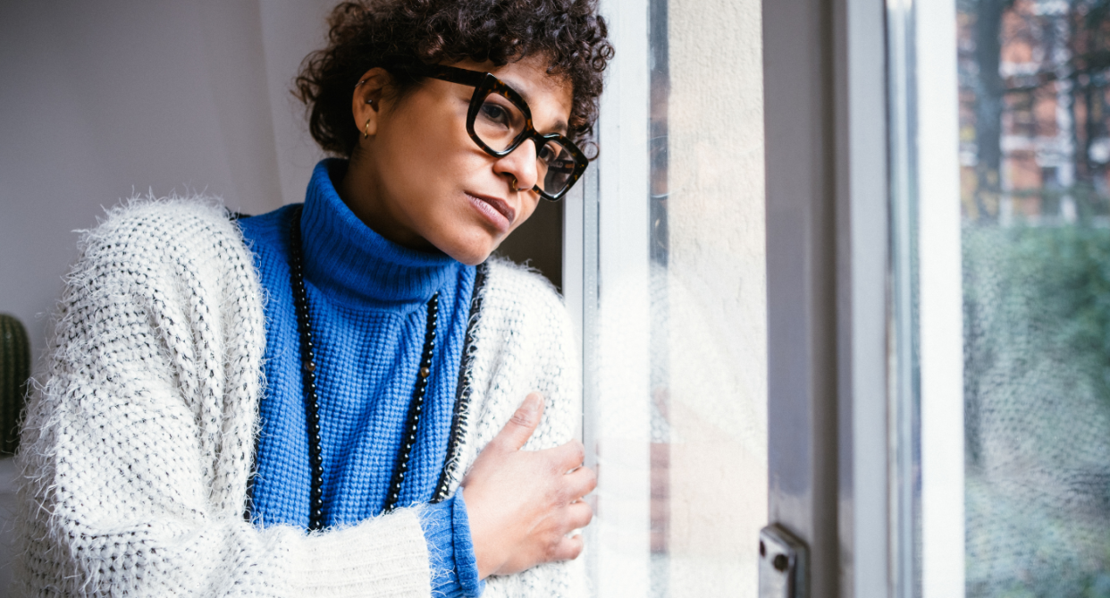 Seasonal affective disorder is less common than the winter blues. (Image via Getty Images)