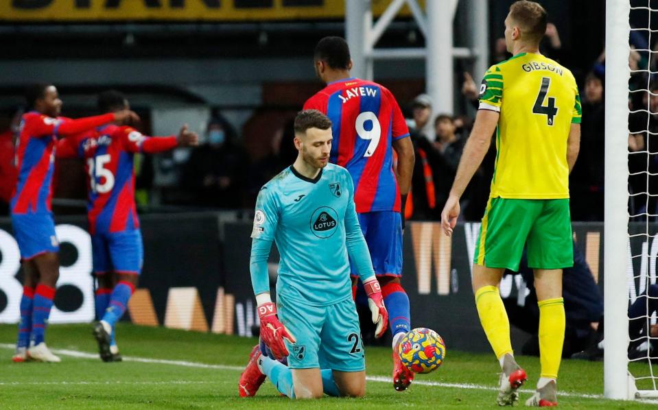 Norwich City concede at Selhurst Park - Action Images via Reuters/Andrew Boyers