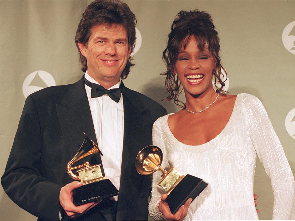 Whitney Houston 36th Annual Grammy Awards (1993) on 3:1:1994