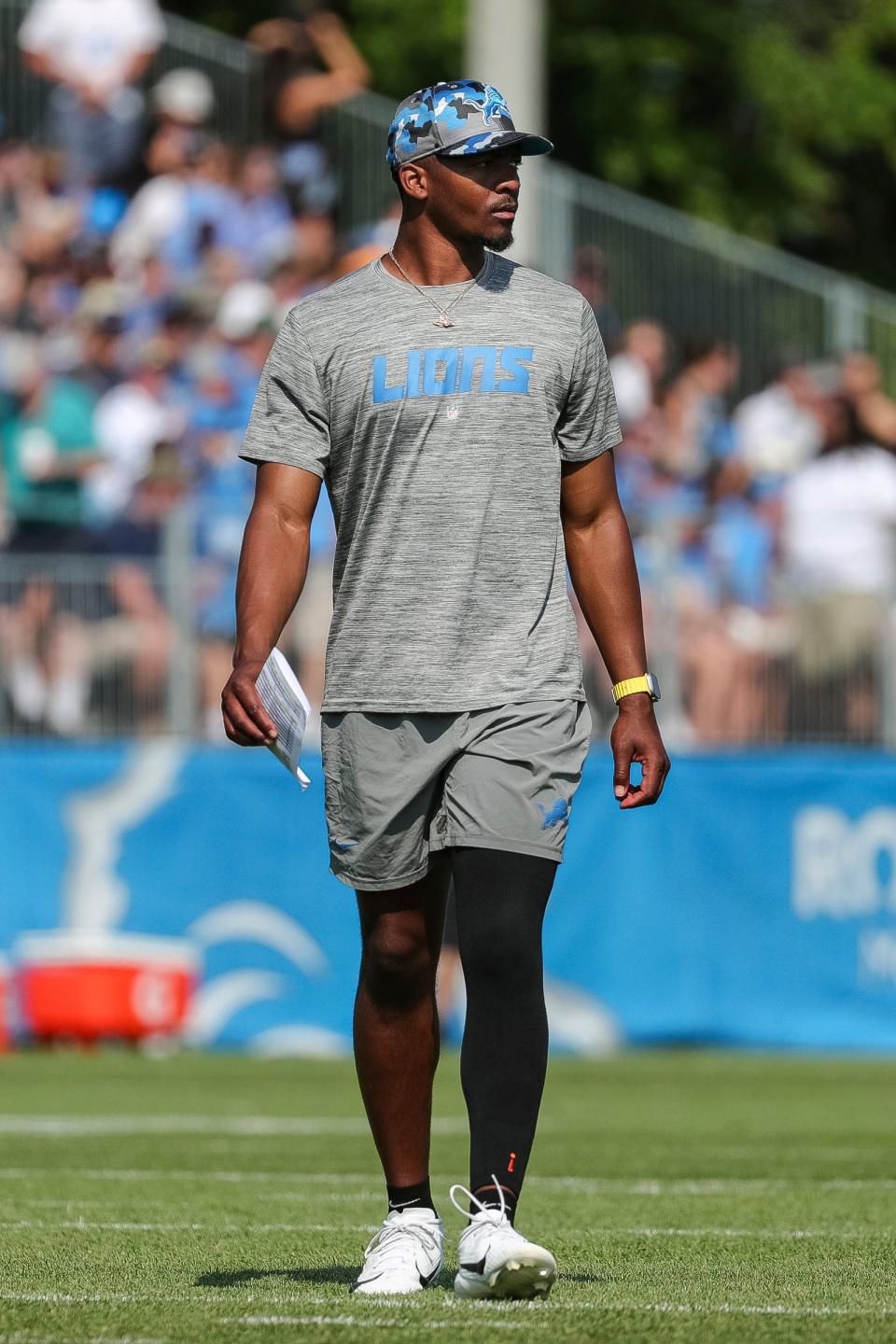 Detroit Lions quarterback Hendon Hooker watches practice during the joint practice with New York Giants at Detroit Lions headquarters and training facility in Allen Park on Wednesday, August 9, 2023.