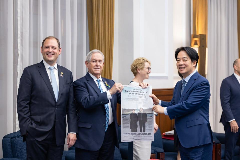 賴清德接見「美聯邦眾議院外交委員會主席麥考爾跨黨派議員慶賀團」。總統府Flickr提供