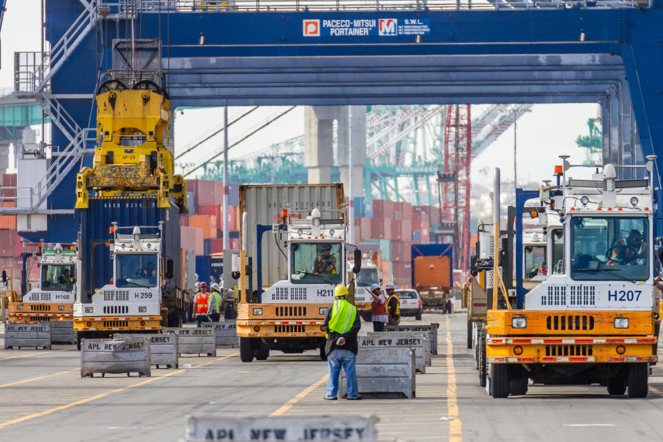 Container terminal activity at Yusen Terminals. (Courtesy of the Port of Los Angeles) 