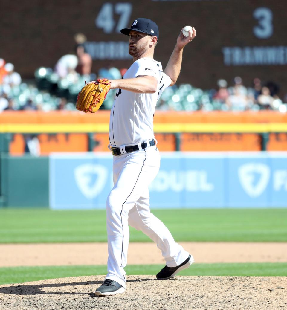 Detroit Tigers catcher Carson Kelly had to pitch against the Houston Astros during eighth-inning action at Comerica Park in Detroit on Sunday, Aug. 27, 2023.