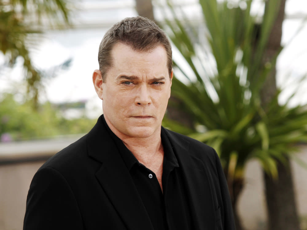 Ray Liotta spielt in "In With The Devil" den Vater eines Gefängnisinsassen. (Bild: Andrea Raffin/Shutterstock)