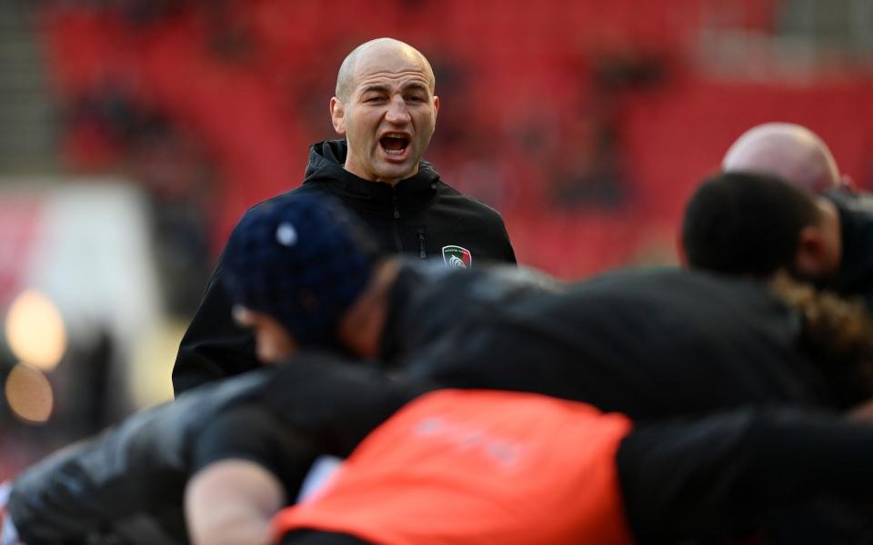 Steve Borthwick, Head Coach of Leicester Tigers issues instructions prior to the Gallagher Premiership Rugby match between Bristol Bears and Leicester Tigers at Ashton Gate on December 26, 2021 in Bristol, England. - Dan Mullan/Getty Images