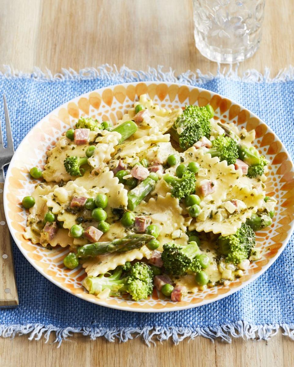 ravioli primavera with broccoli, asparagus, peas and ham