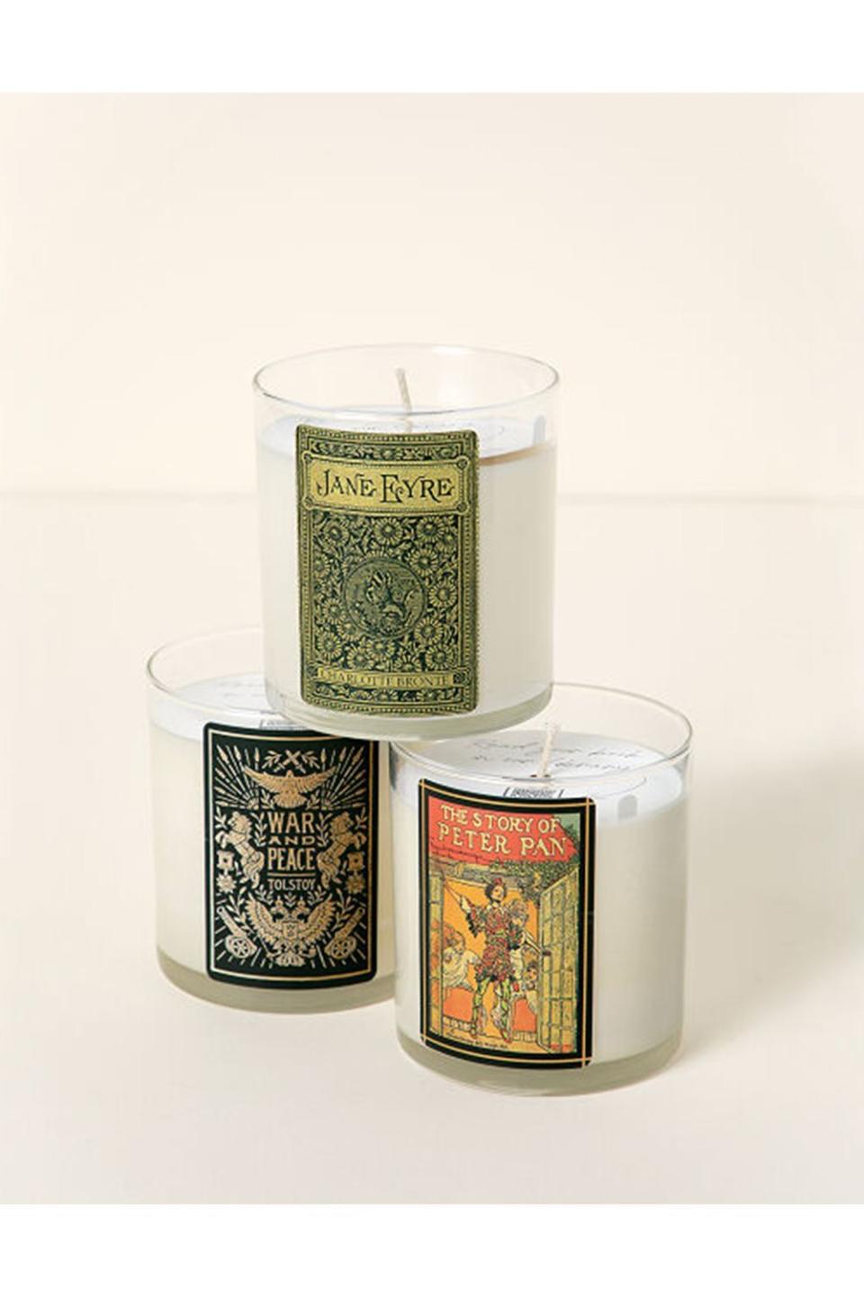 26) Literature Candle