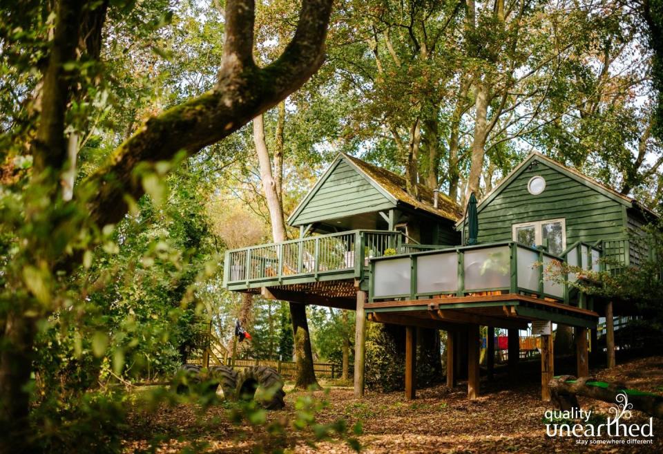 8) George's Treehouse, Warwickshire