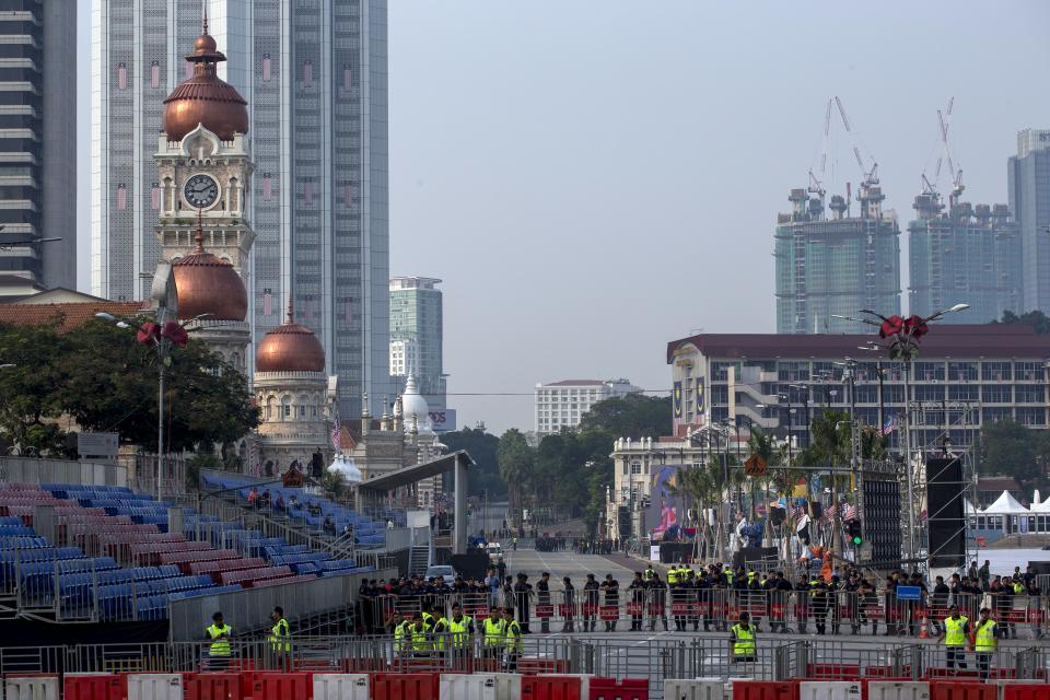 Police officers near Dataran Merdeka in Kuala Lumpur before a rally in 2015. (FILE PHOTO: Reuters)