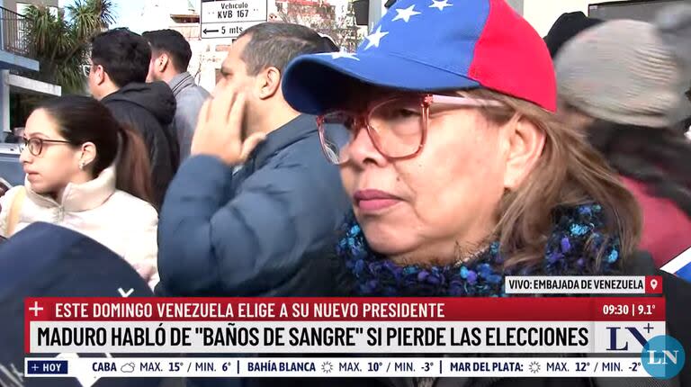Laura Martiínez, una de las venezolanas que se acercaron a votar en la embajada de Buenos Aires.