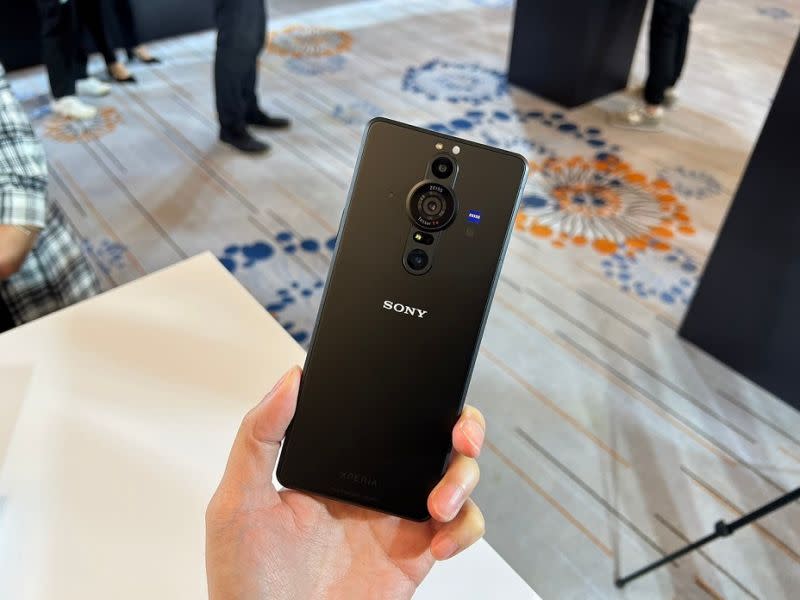 ▲真相機旗艦手機Sony Xperia PRO I配合通路活動降價逾6千，意外成為4月降價榜冠軍。（圖／廠商提供）