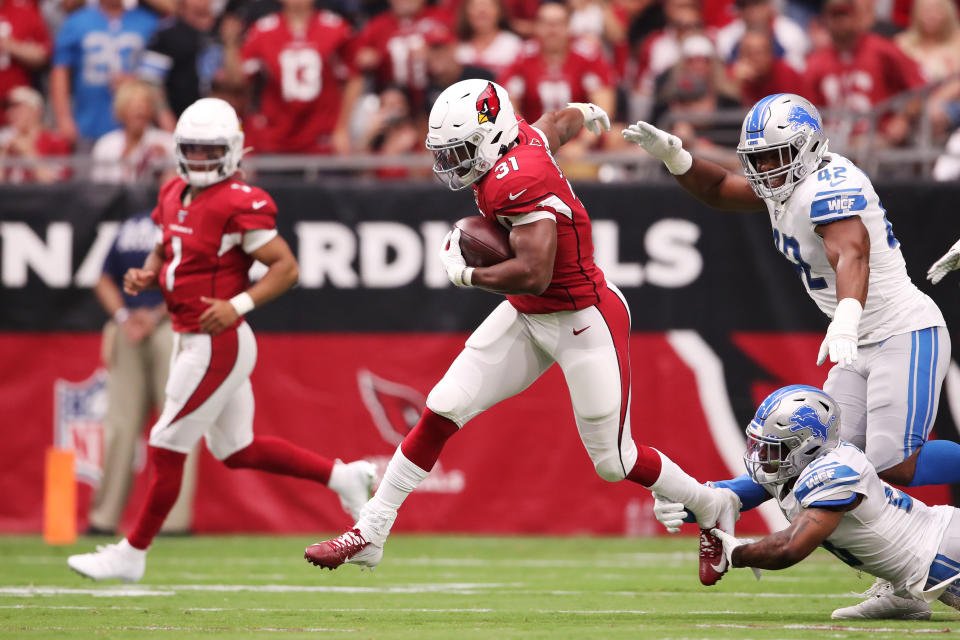 Running back David Johnson #31 of the Arizona Cardinals carries the ball against the Detroit Lions in the first quarter of the game at State Farm Stadium on September 08, 2019 in Glendale, Arizona. (Photo by Christian Petersen/Getty Images)